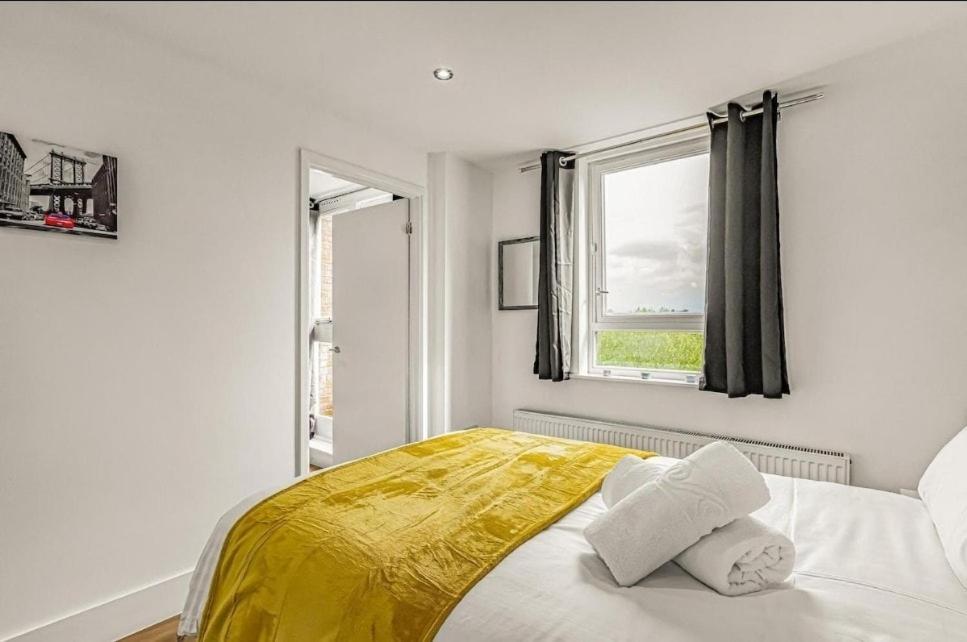 Amazing Marina-Overlooking 1Bed London Ngoại thất bức ảnh